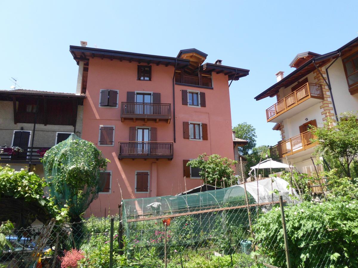 Casa Tonia Apartment Tiarno di Sopra Exterior photo
